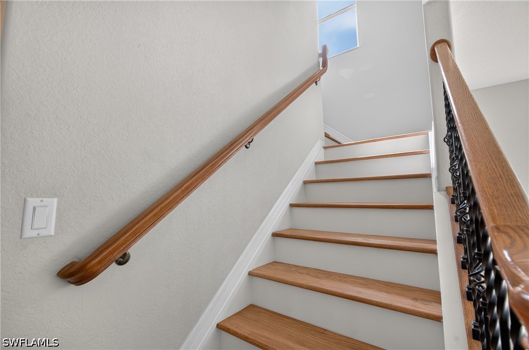 4 Bed SingleFamilyResidence for Sale in Estero, photo 12