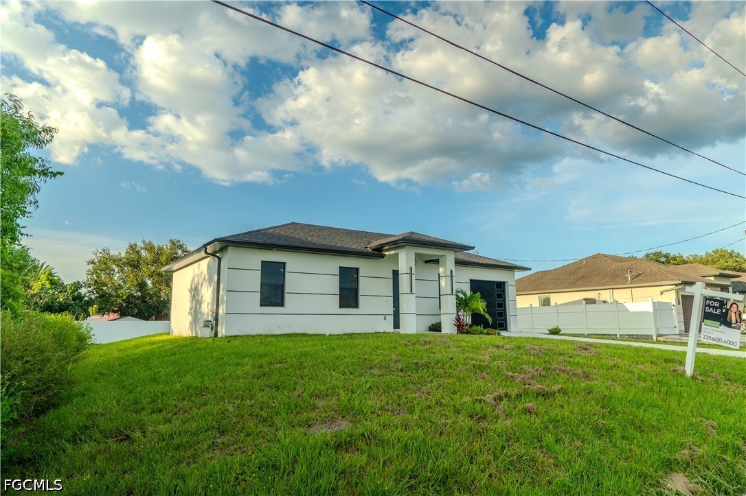 3 Bed SingleFamilyResidence for Sale in Lehigh Acres, photo 12