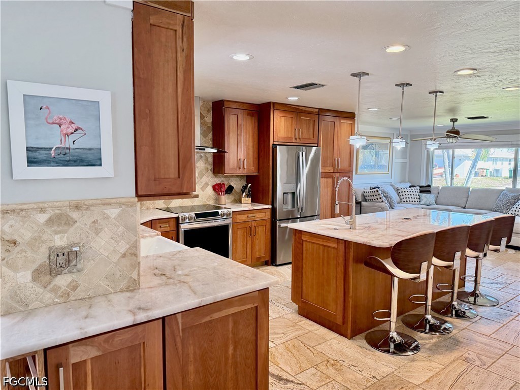 3 Bed Pool Home for Sale in Cape Coral, photo 12