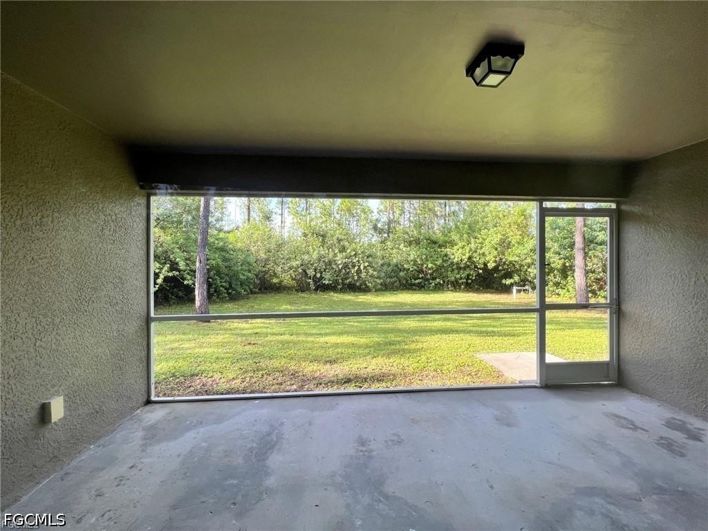 3 Bed SingleFamilyResidence for Sale in Lehigh Acres, photo 12