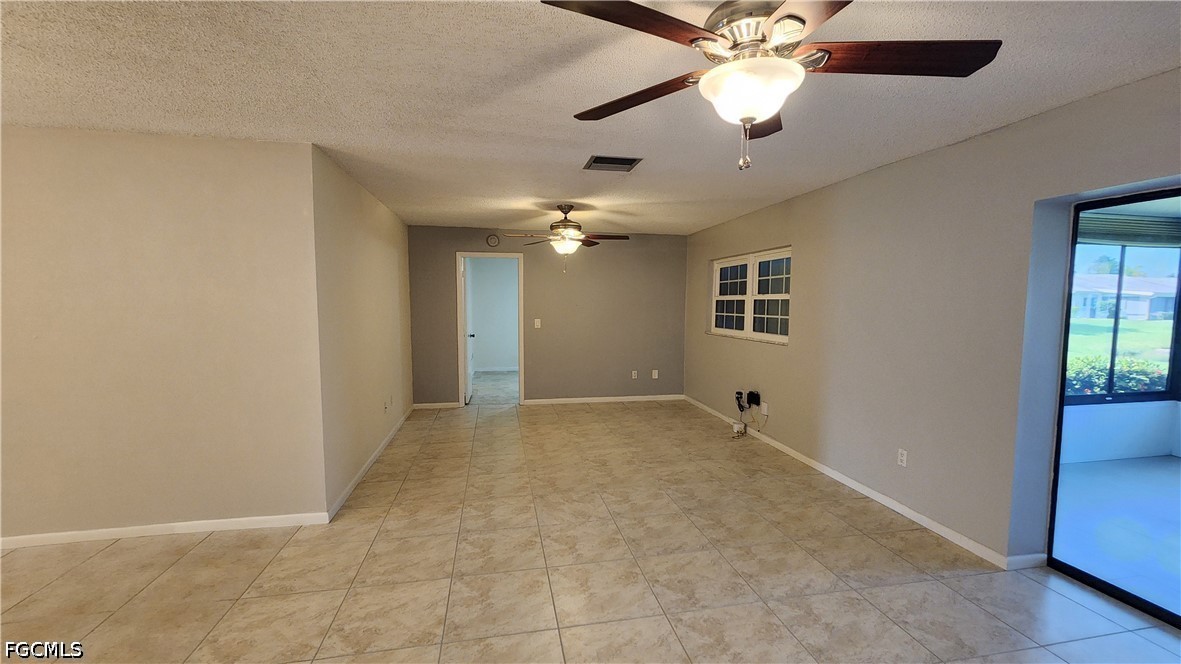 3 Bed Waterfront Home for Sale in Fort Myers, photo 12