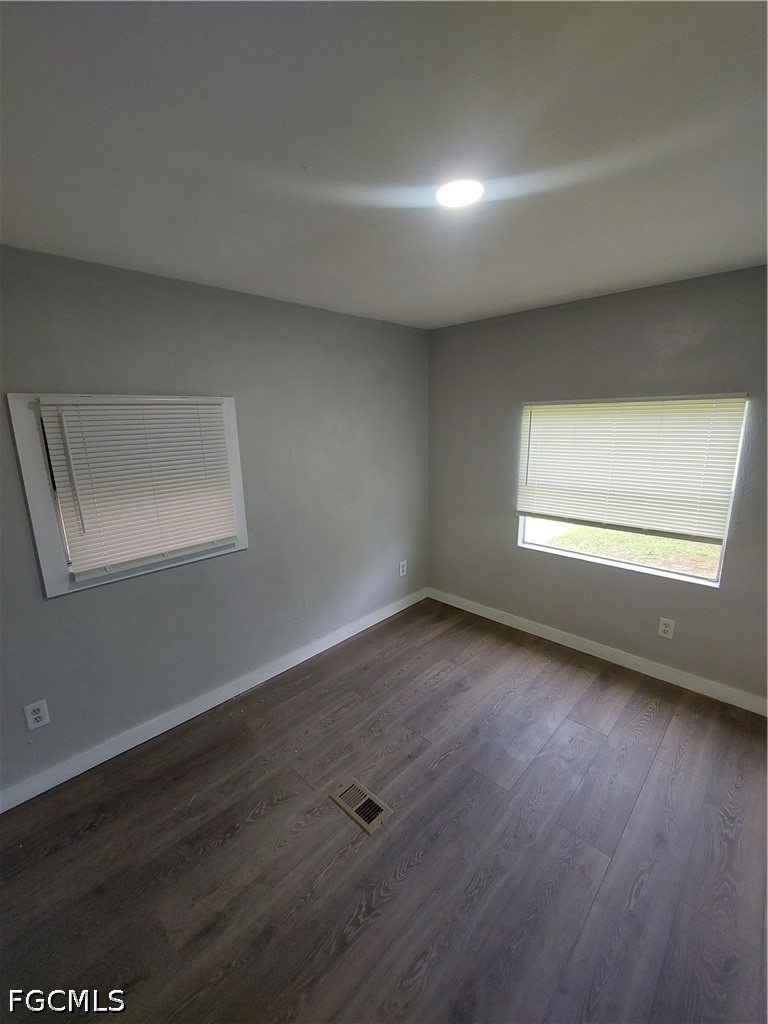 3 Bed ManufacturedHome for Sale in North Fort Myers, photo 12