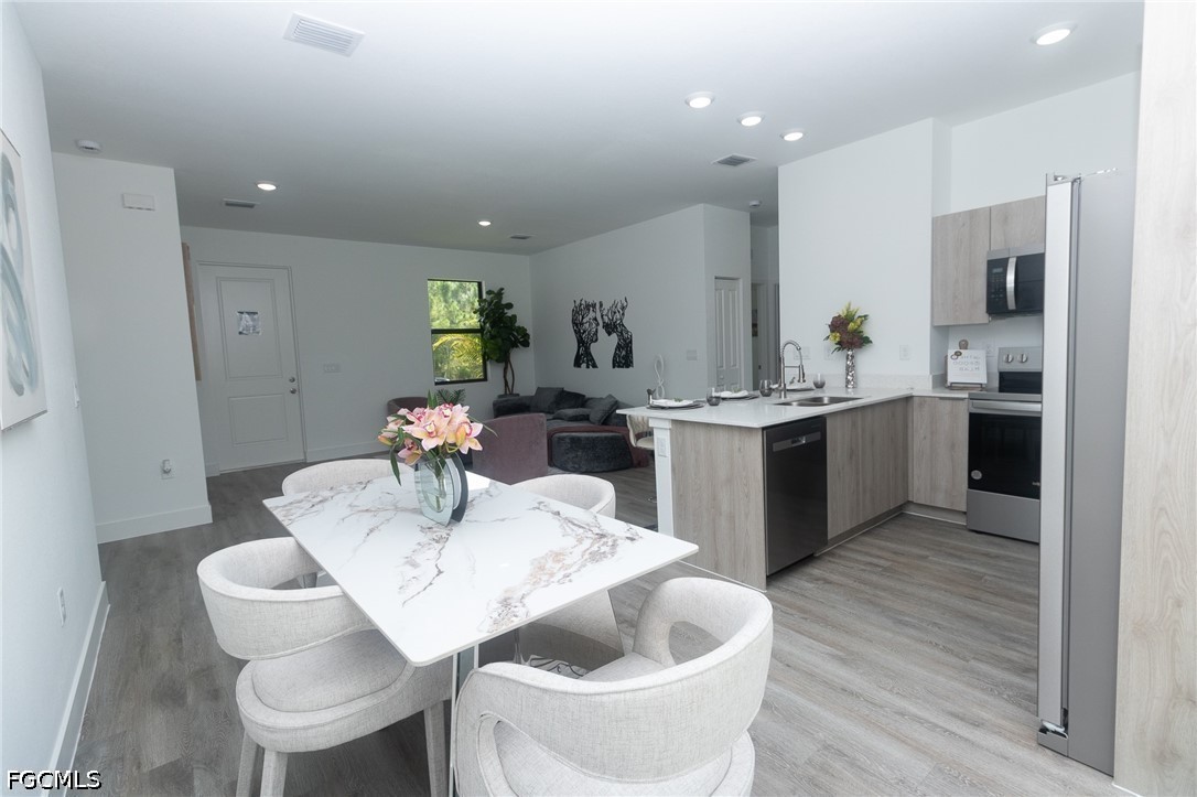 3 Bed SingleFamilyResidence for Sale in Port Labelle, photo 12