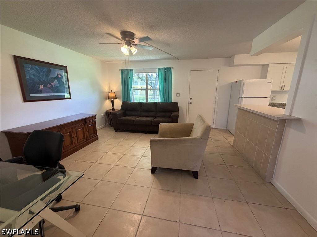 2 Bed Condominium for Sale in Poinciana Condo, photo 12