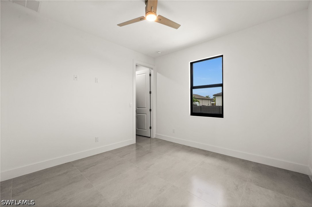 4 Bed SingleFamilyResidence for Sale in Cape Coral, photo 12