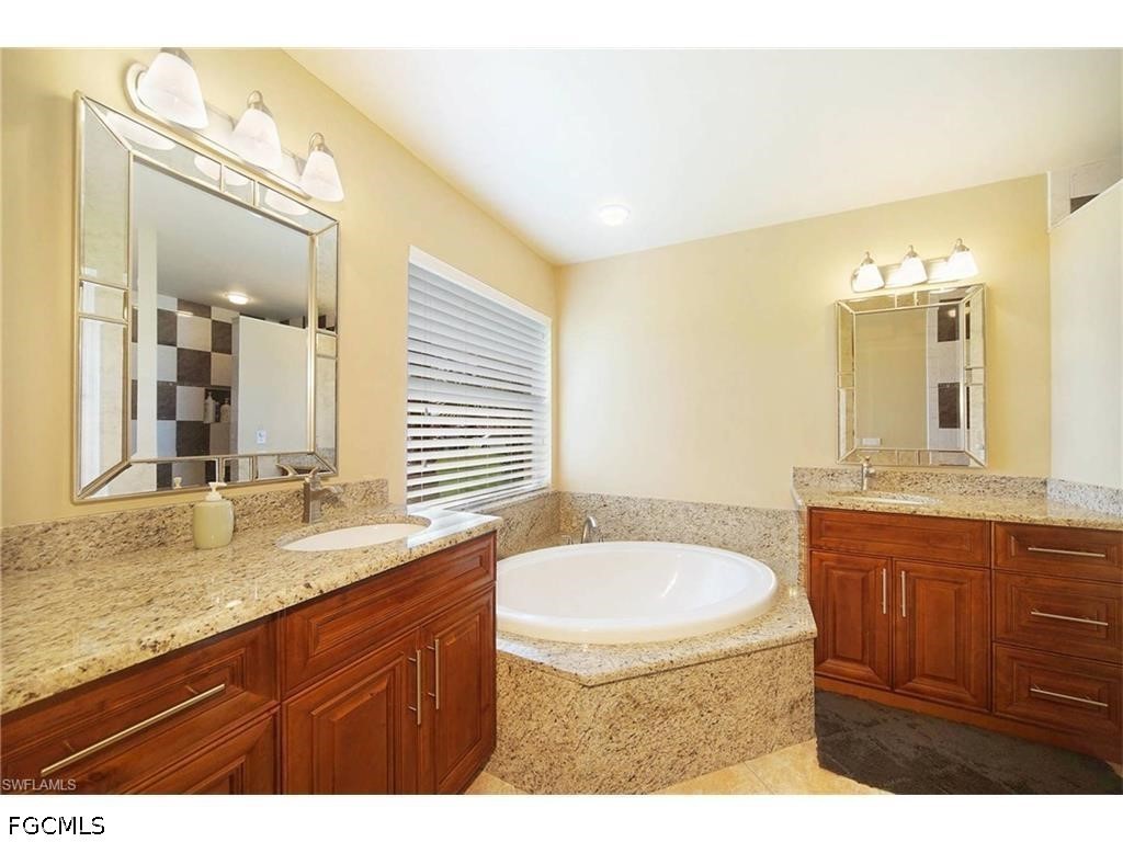 3 Bed Pool Home for Sale in Cape Coral, photo 12