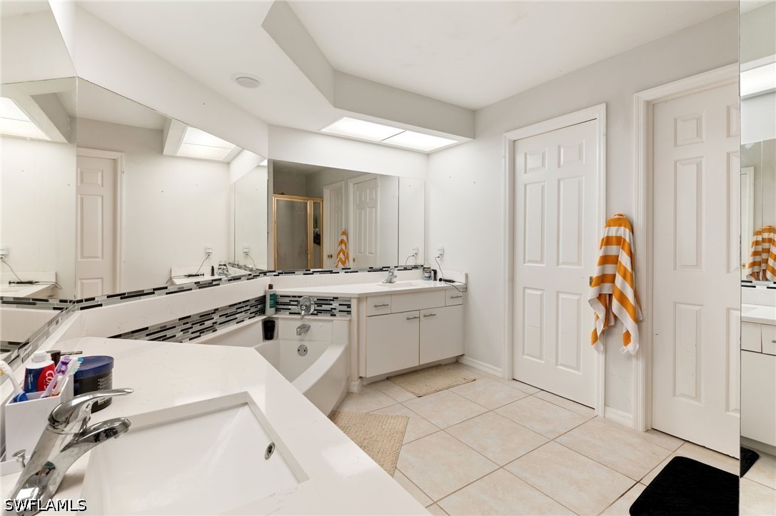 2 Bed Waterfront Home for Sale in Barrington, photo 12
