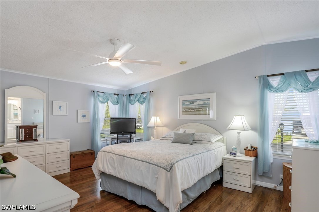 2 Bed Waterfront Home for Sale in Bonita Springs, photo 12