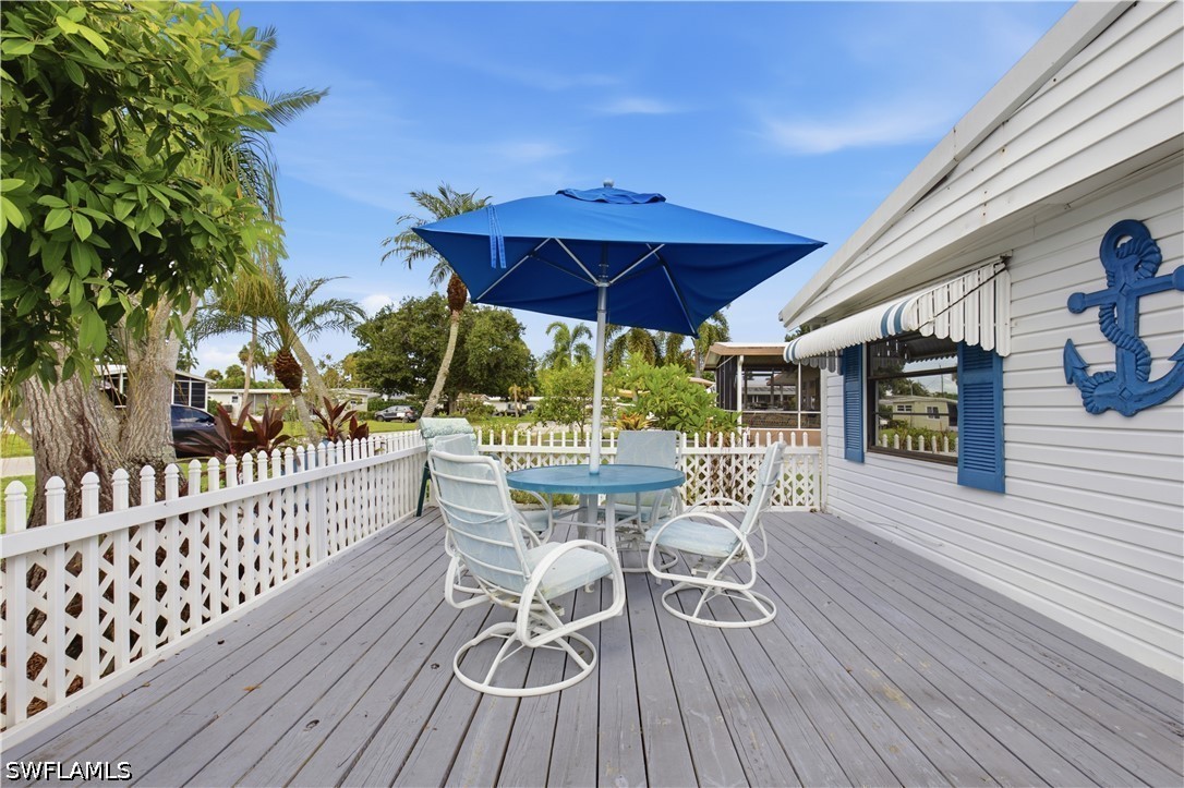2 Bed ManufacturedHome for Sale in Naples, photo 12
