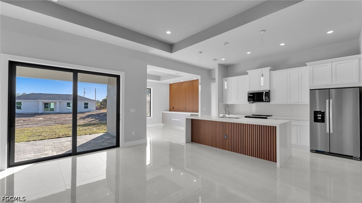 3 Bed SingleFamilyResidence for Sale in Lehigh Acres, photo 12