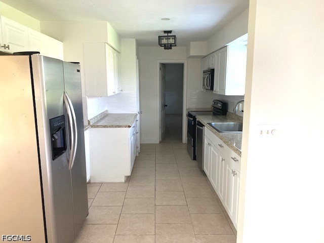 3 Bed SingleFamilyResidence for Sale in Lehigh Acres, photo 12