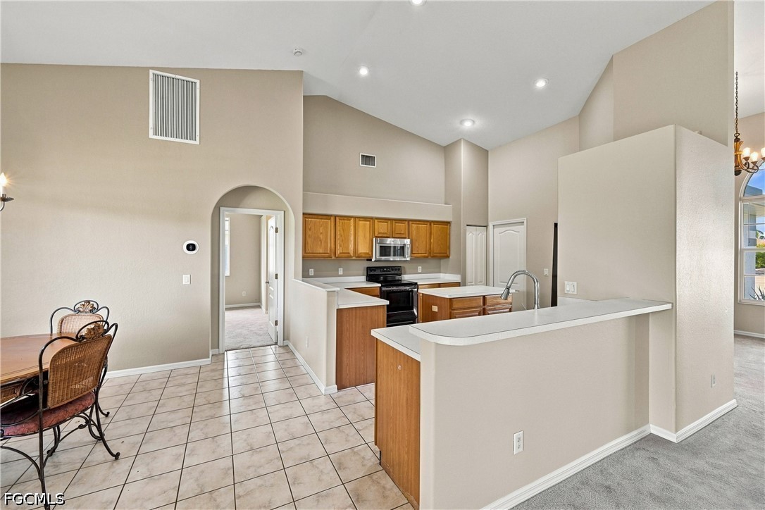 4 Bed SingleFamilyResidence for Sale in Cape Coral, photo 12