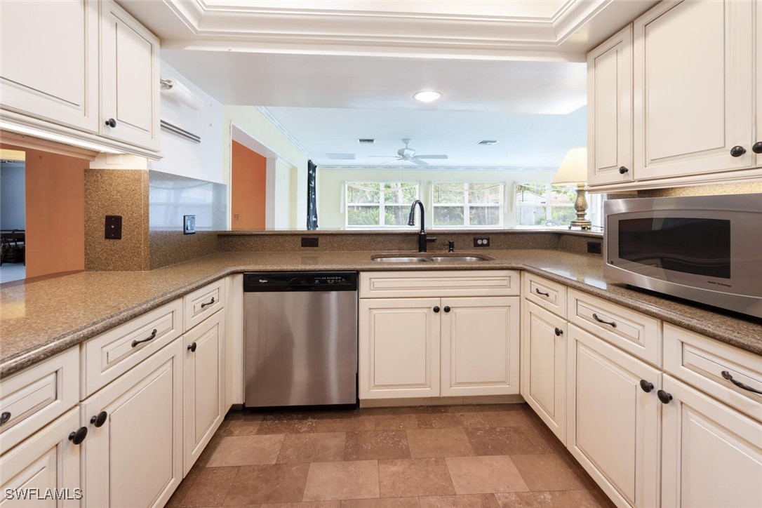 3 Bed SingleFamilyResidence for Sale in Orange Creek, photo 13