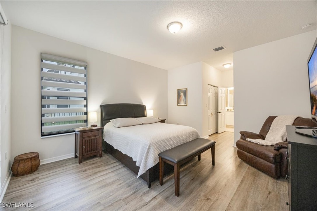 3 Bed SingleFamilyResidence for Sale in Silverwood, FL — photo 13