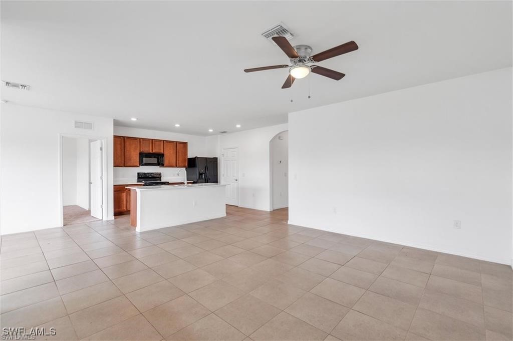 3 Bed SingleFamilyResidence for Sale in Entrada, FL — photo 13