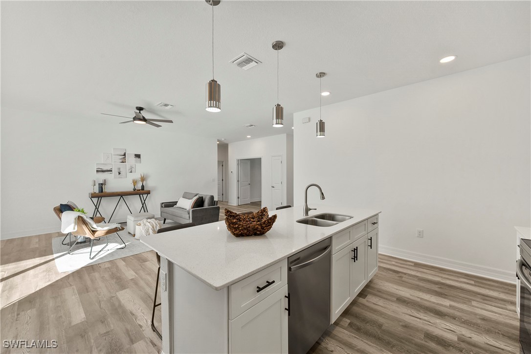 3 Bed SingleFamilyResidence for Sale in Port Charlotte, photo 13