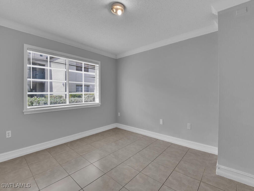 2 Bed Condominium for Sale in Fort Myers, photo 13