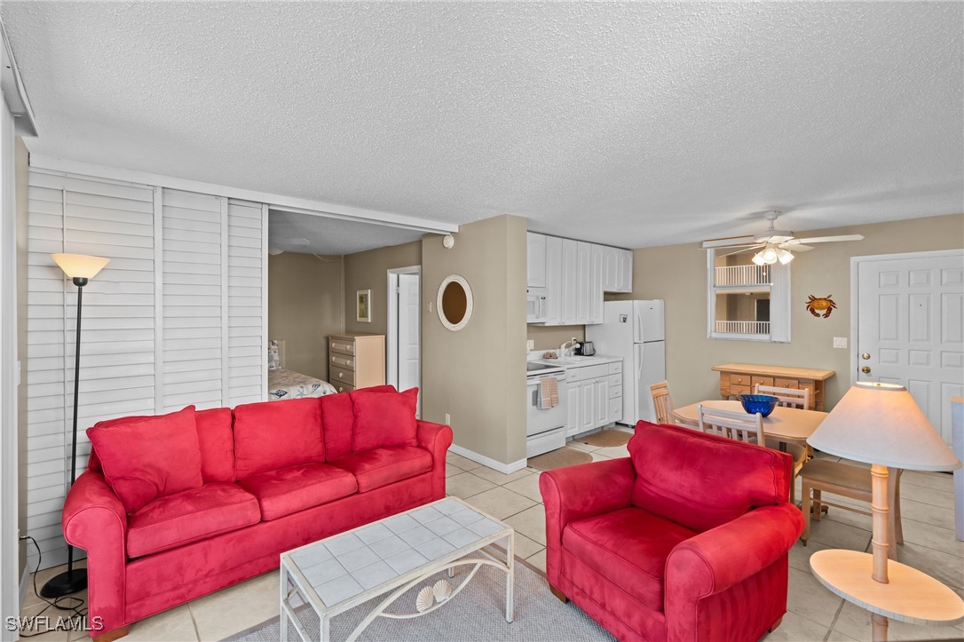 1 Bed Waterfront Home for Sale in Beach And Tennis Club, photo 13