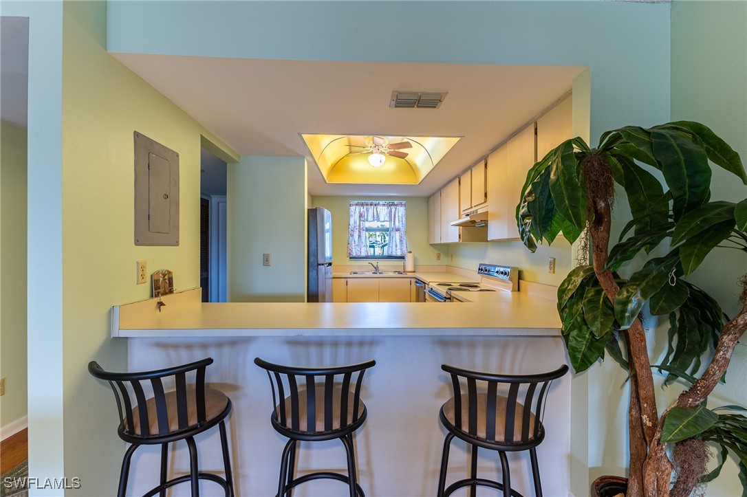 2 Bed Pool Home for Sale in Cape Coral, photo 13