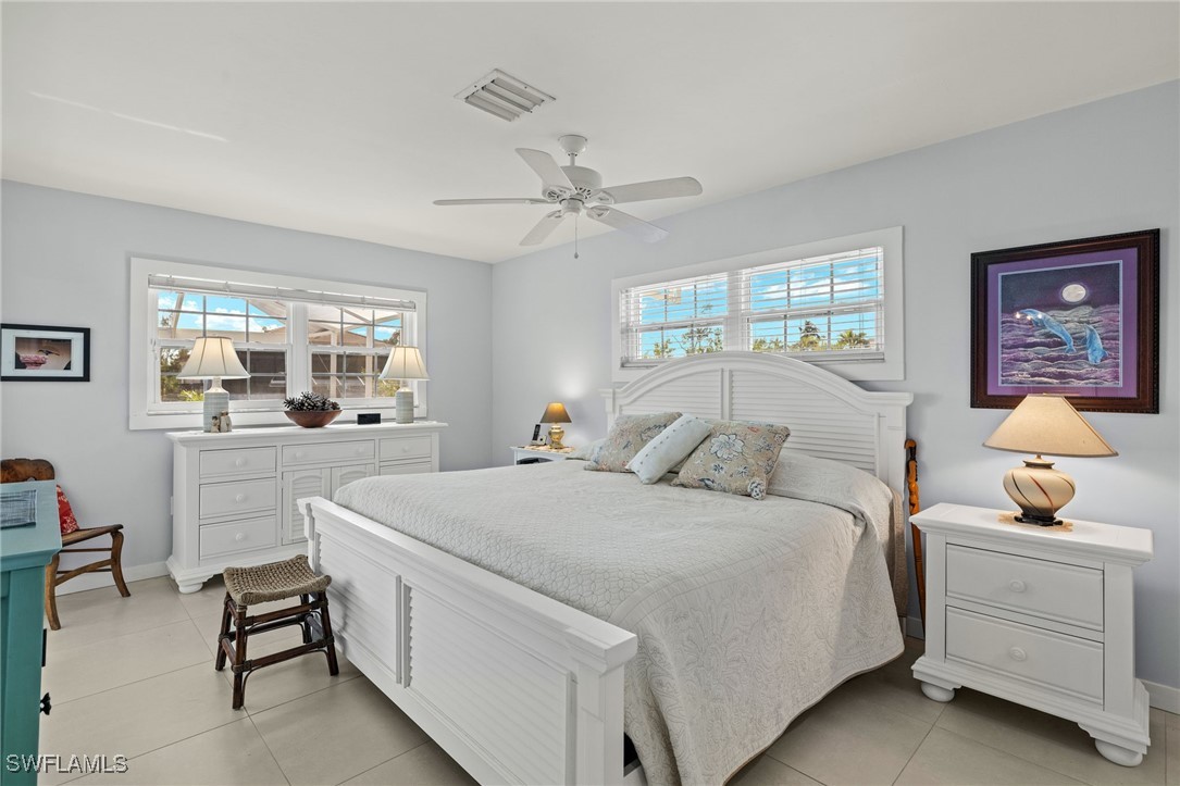 2 Bed Pool Home for Sale in St James City, photo 13
