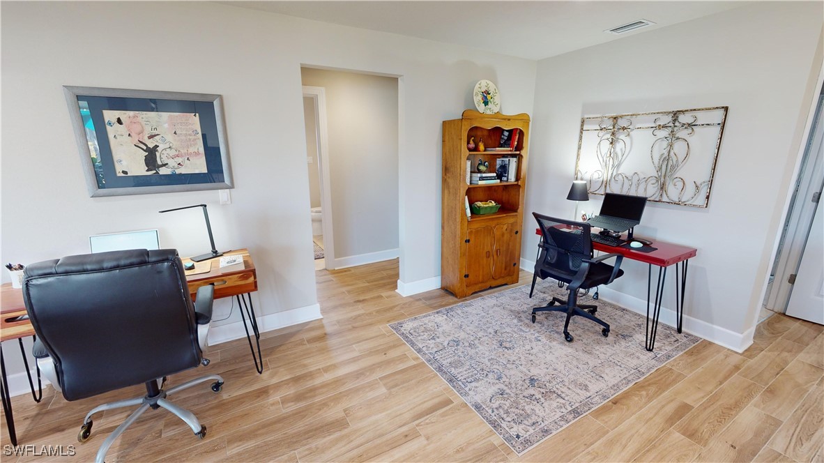 2 Bed Waterfront Home for Sale in Punta Gorda, photo 13