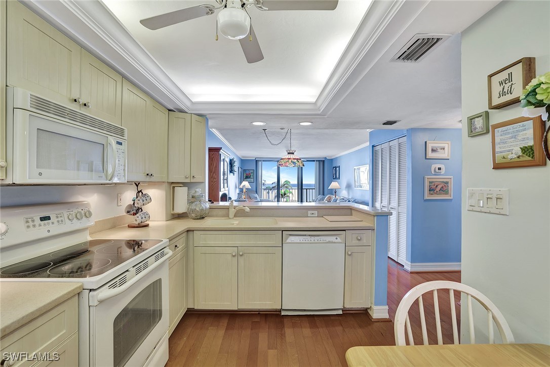 2 Bed Waterfront Home for Sale in Marco Island, photo 13