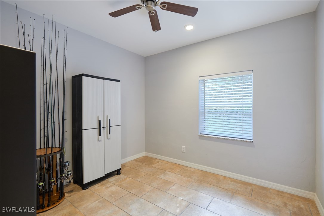 2 Bed SingleFamilyResidence for Sale in Buckingham, FL — photo 13