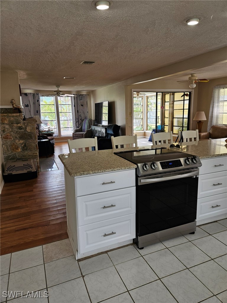 2 Bed SingleFamilyResidence for Sale in Hills T.P., FL — photo 13