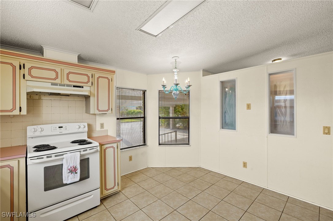 2 Bed Waterfront Home for Sale in Naples, photo 13
