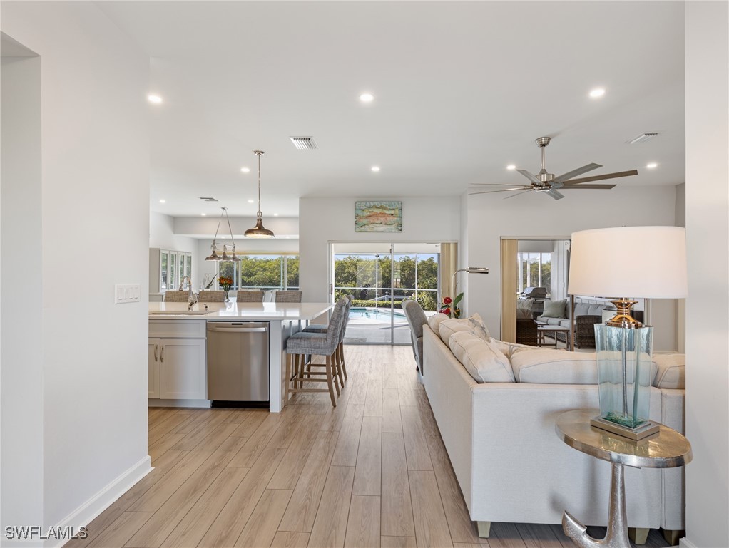 3 Bed Pool Home for Sale in Palm Acres, photo 13