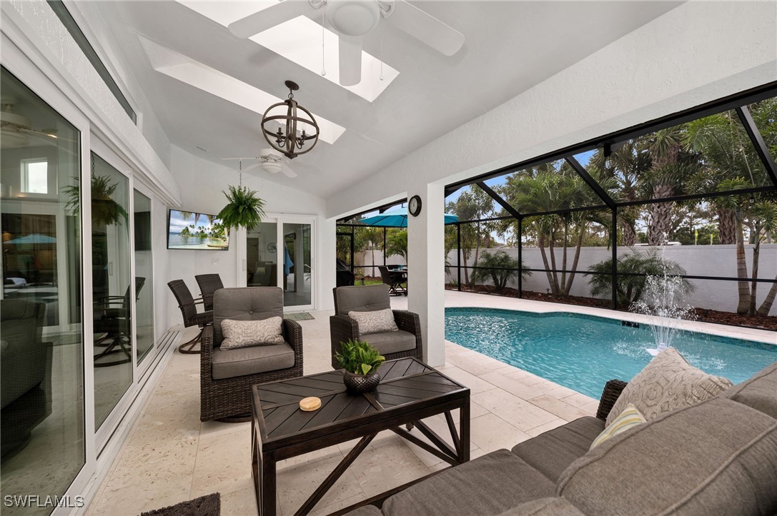 3 Bed Pool Home for Sale in Foxfire, photo 13