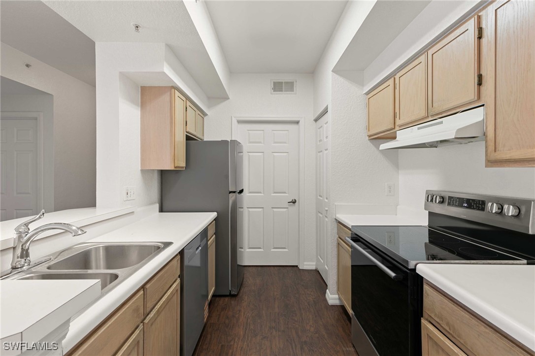 2 Bed Condominium for Sale in St Croix, FL, $250,000 — photo 13