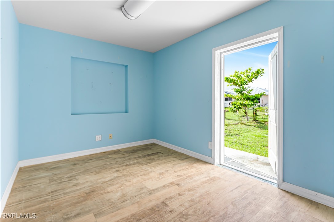 4 Bed SingleFamilyResidence for Sale in Lehigh Acres, photo 13
