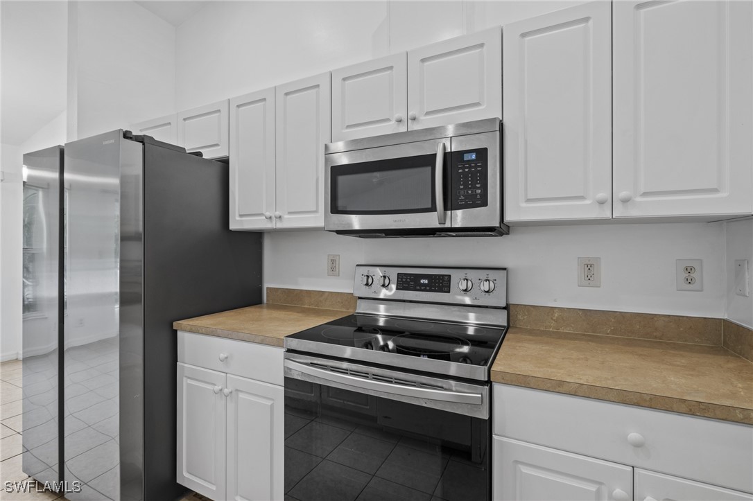 3 Bed SingleFamilyResidence for Sale in Cape Coral, FL — photo 13