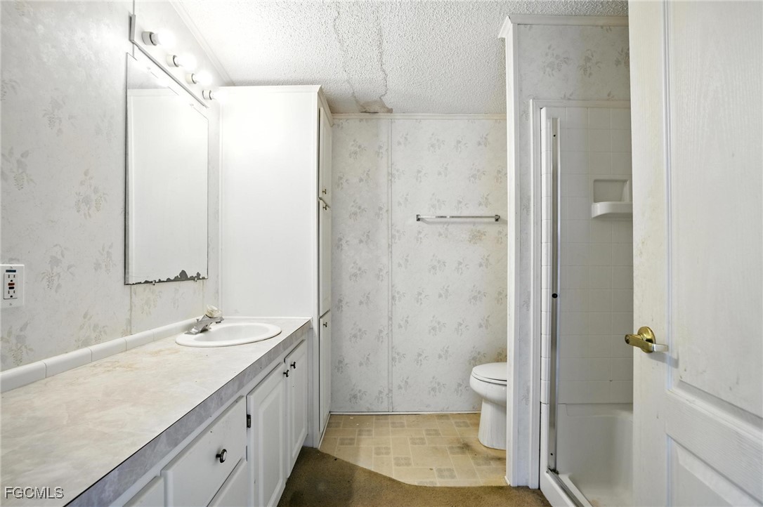 2 Bed ManufacturedHome for Sale in Fort Myers, FL, $89,000 — photo 13