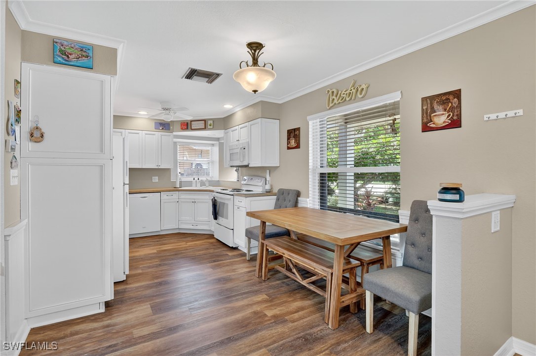 3 Bed SingleFamilyResidence for Sale in Naples, photo 13
