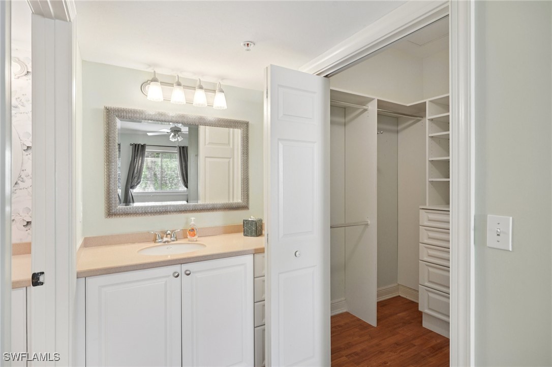 1 Bed Condominium for Sale in Napoli, FL — photo 13