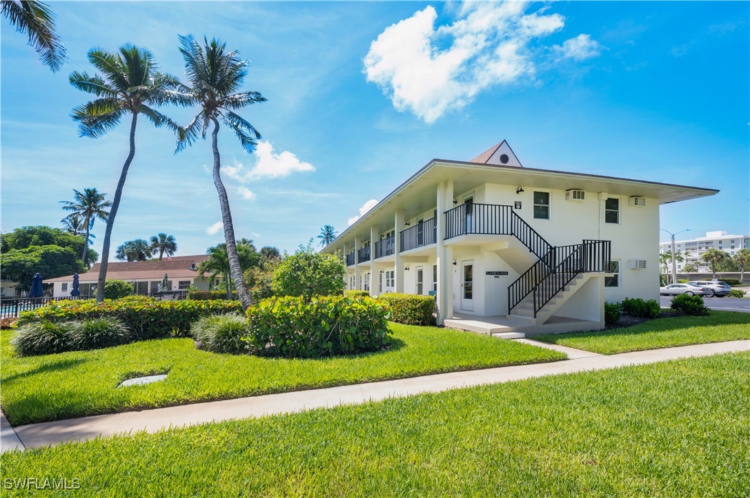2 Bed Condominium for Sale in Seabreeze West, FL, $250,000 — photo 13