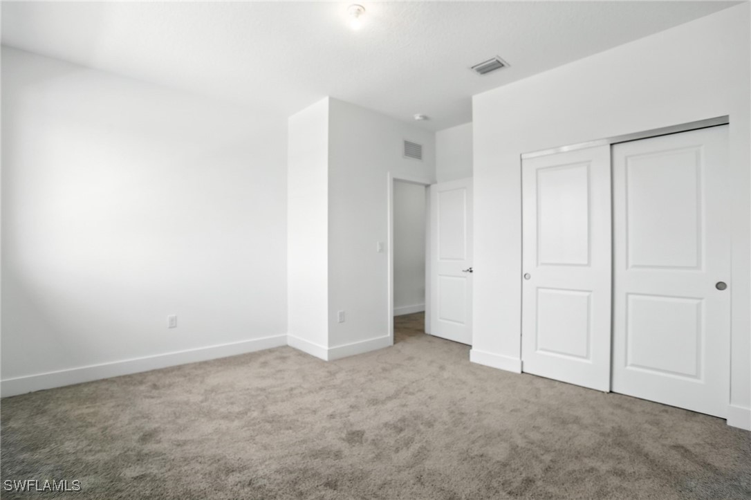 3 Bed SingleFamilyResidence for Sale in Silverwood, FL — photo 13