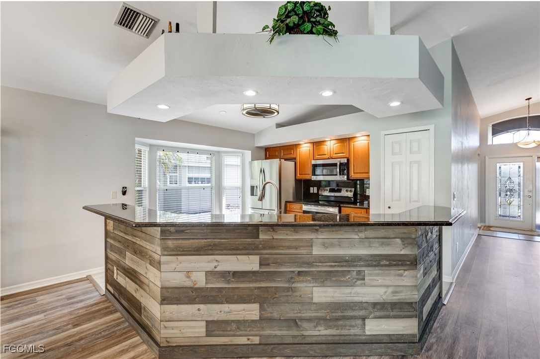 3 Bed SingleFamilyResidence for Sale in Fort Myers, FL — photo 13