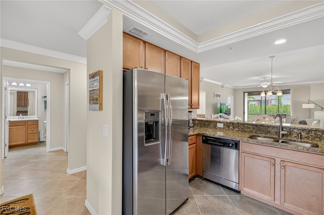 2 Bed Condominium for Sale in Palmetto Cove, FL, $295,000 — photo 13