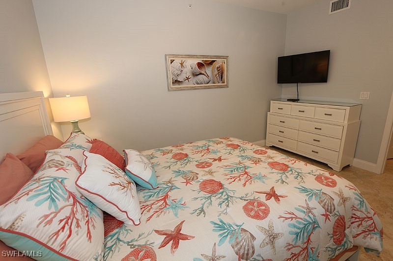 2 Bed Waterfront Home for Sale in Arielle, photo 13