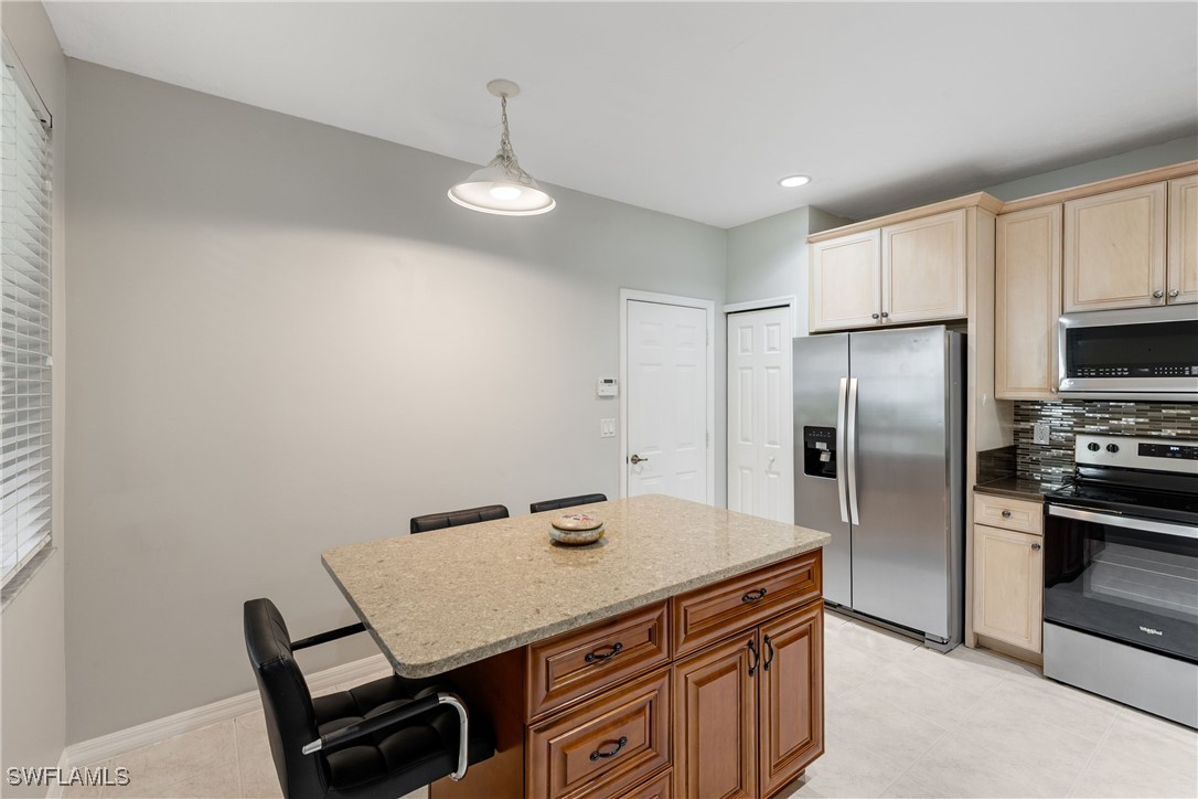 3 Bed Townhouse for Sale in Colonnade At Forum, FL, $299,999 — photo 13