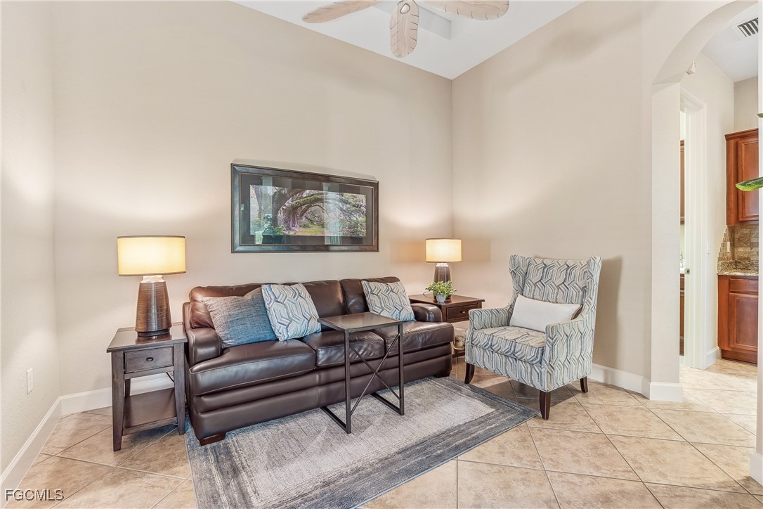 2 Bed SingleFamilyResidence for Sale in Somerset, FL — photo 13