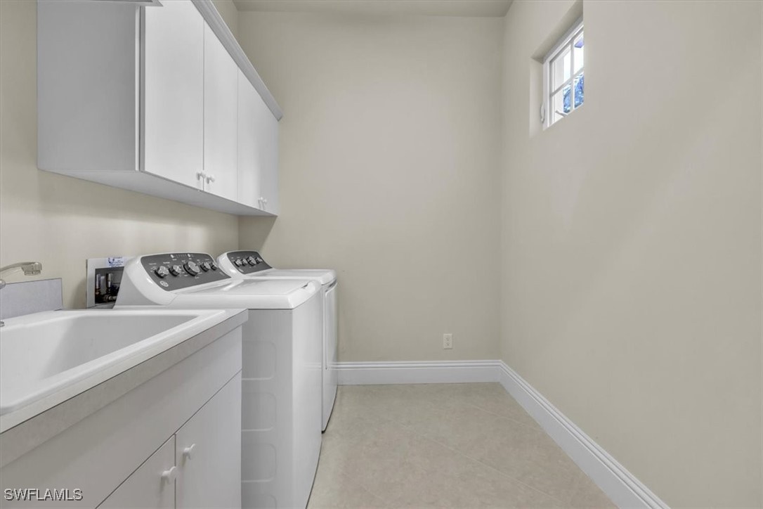 3 Bed Pool Home for Sale in Sanctuary Point, FL — photo 13
