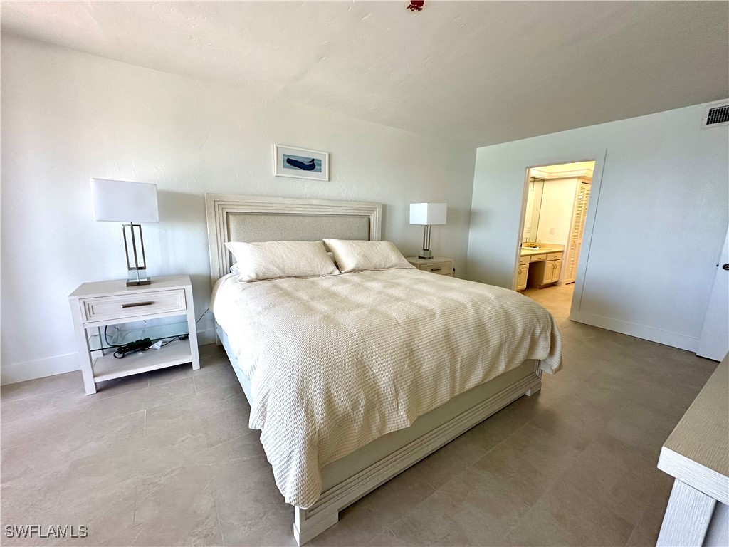 2 Bed Waterfront Home for Sale in Naples, photo 13