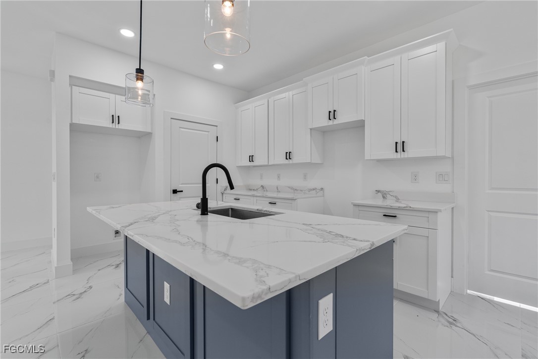 4 Bed SingleFamilyResidence for Sale in Lehigh Acres, photo 13