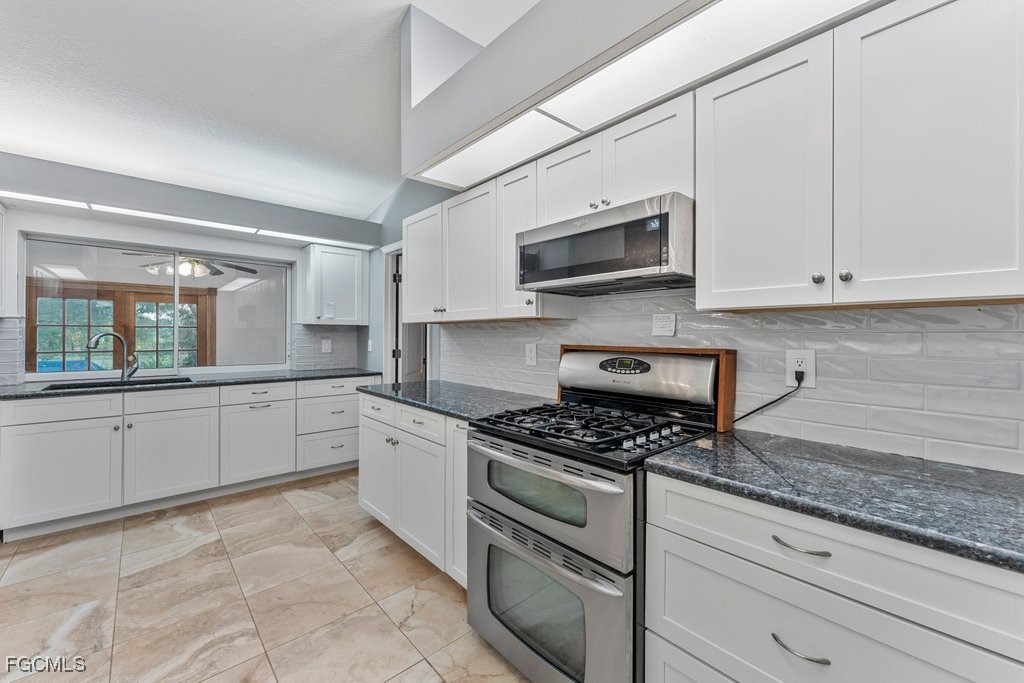 3 Bed SingleFamilyResidence for Sale in North Fort Myers, photo 13