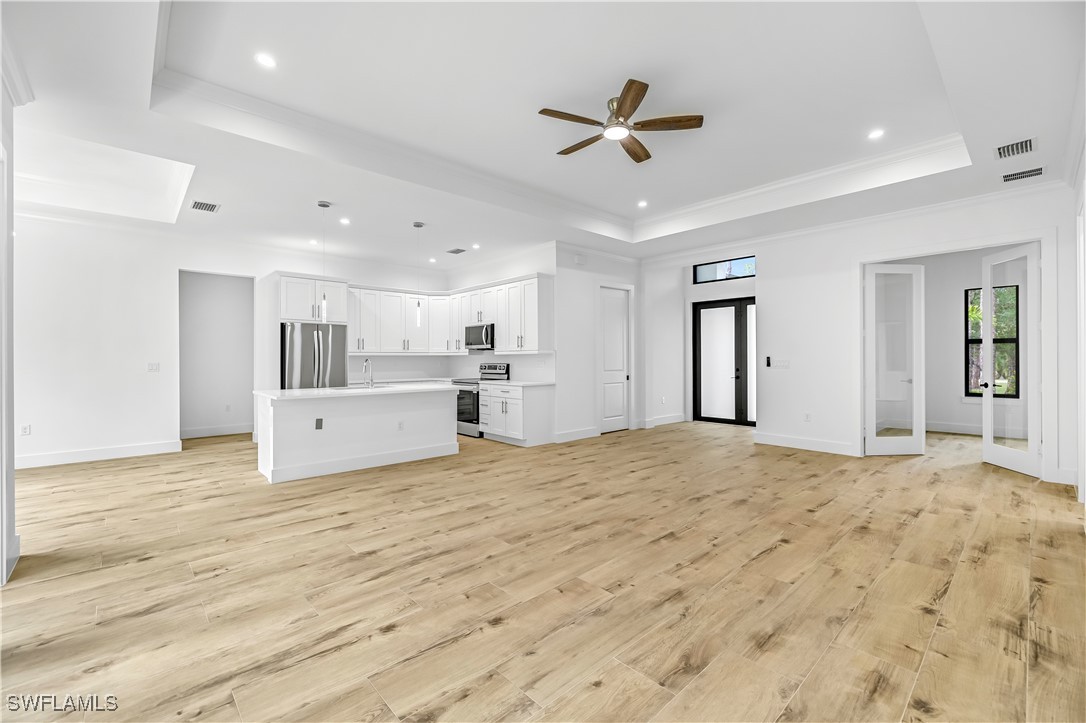 3 Bed SingleFamilyResidence for Sale in Naples, FL, $649,900 — photo 13