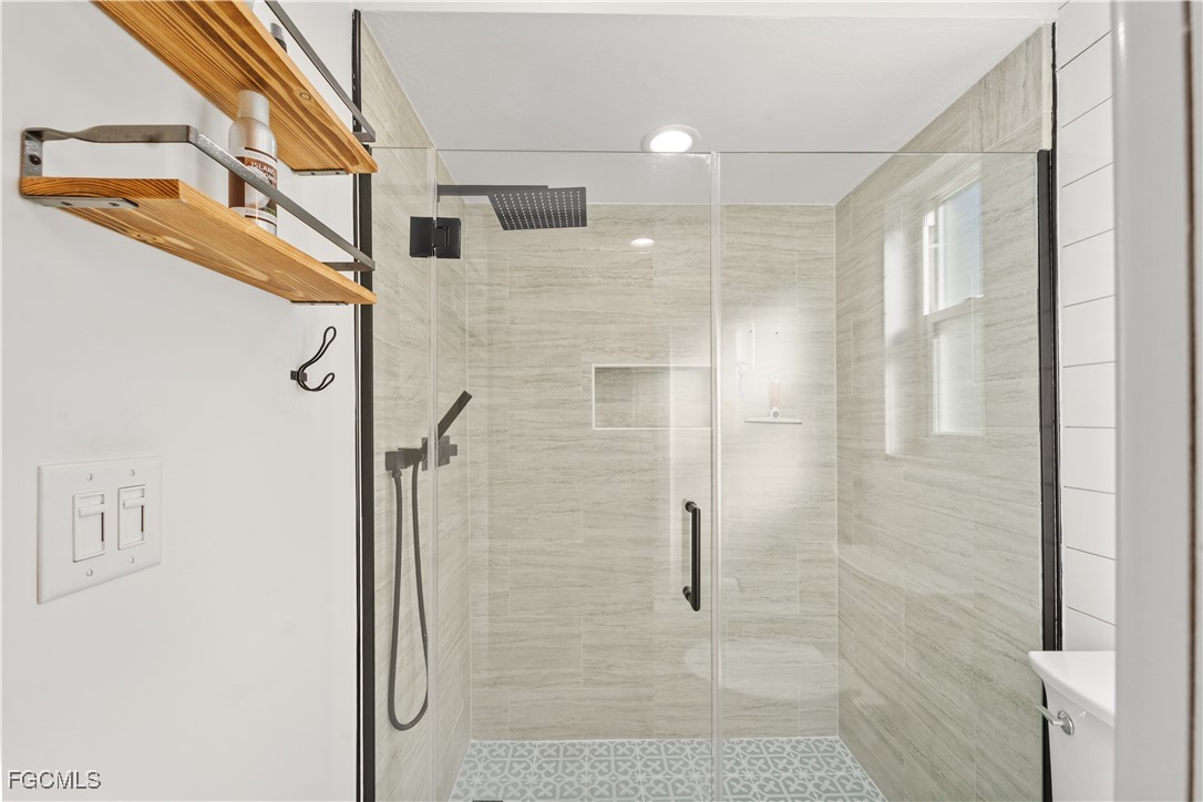 2 Bed SingleFamilyResidence for Sale in South Pointe, FL — photo 13